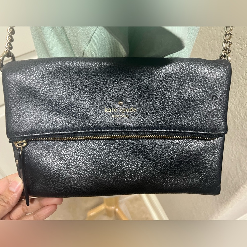 Kate Spade Black Shoulder Bag with Sleek Design